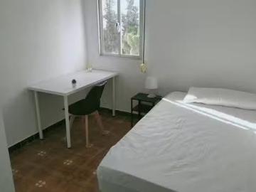 Único Habitación en Avinguda de la Concòrdia