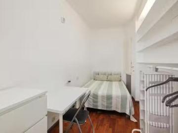 ¡Recién llegado! Habitación en Avinguda de la República Argent.