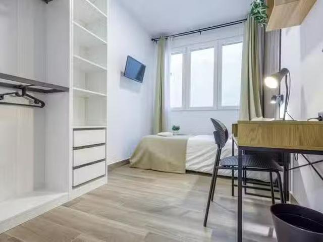 Barato Habitación en Avinguda del Marqués de Sotelo, Ciutat Ve.