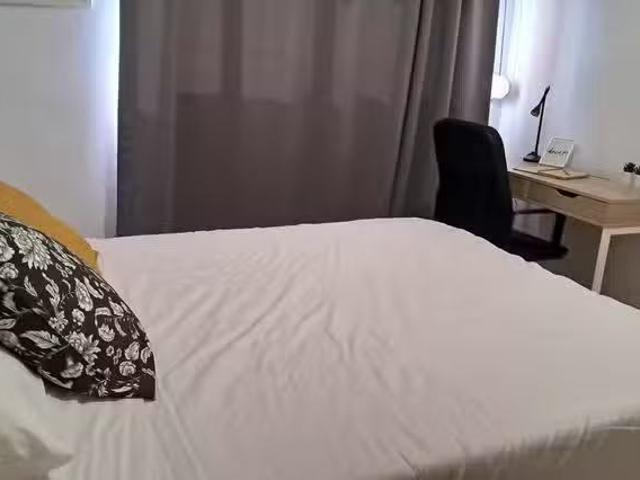 Único Habitación en Avinguda del Primat Reig