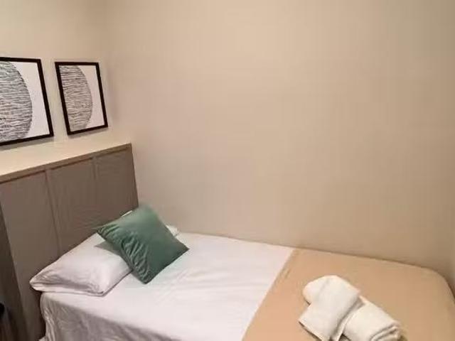Bonito Habitación en C/ de Muntaner, 448