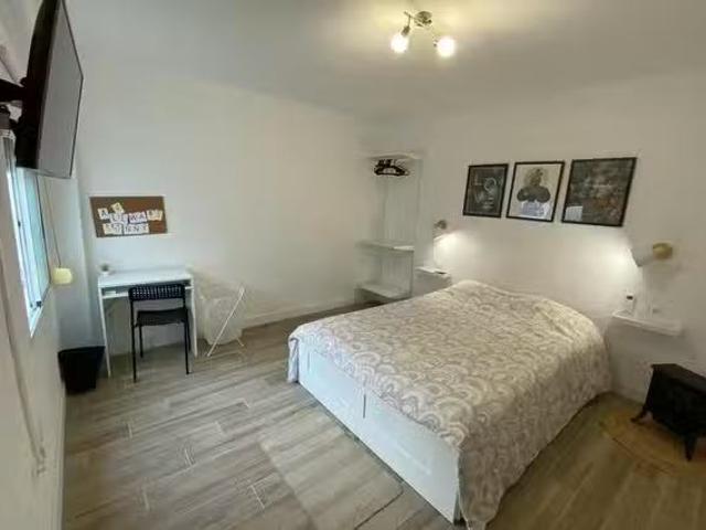 Bonito Habitación en Calle Alférez Díaz Sanchís, Campoamor