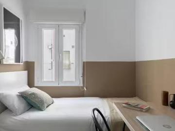 ¡Oferta! Habitación en Calle Daoíz