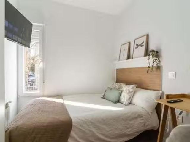 ¡Recién llegado! Habitación en Calle de Alejandro Sánchez