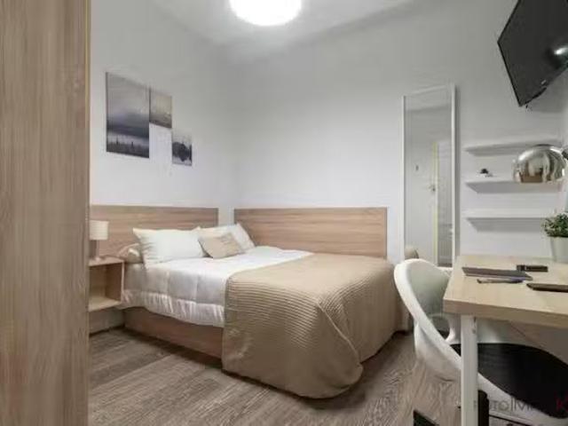 ¡En alquiler! Habitación en Calle de Antonio Acuña, Goya