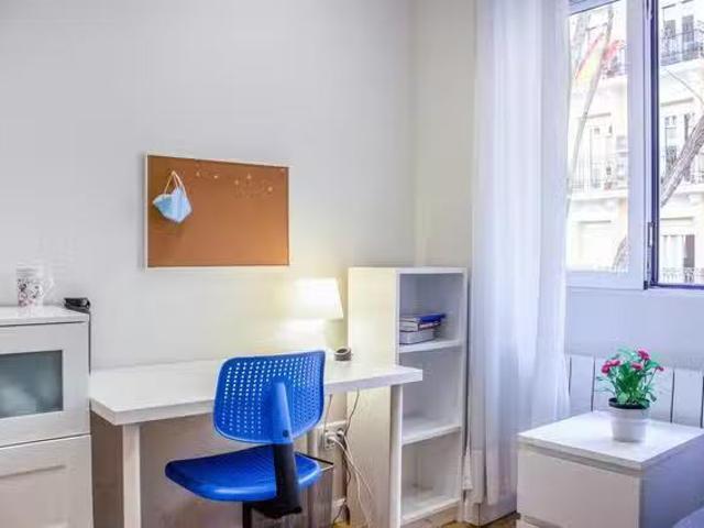 Nuevo Habitación en Calle de Benito Gutiérrez, Argüelles