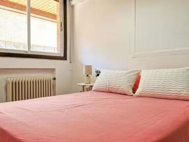 Encantador Habitación en Calle de Beatriz de Bobadilla