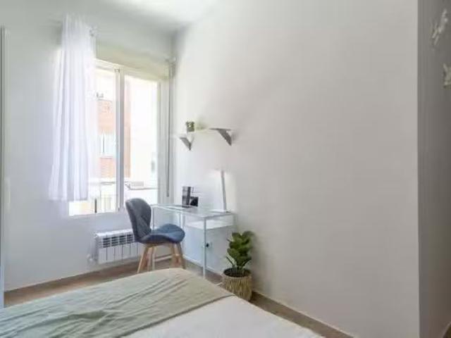 Único Habitación en Calle de Eduardo Marquina