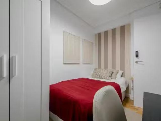 ¡Recién llegado! Habitación en Calle de Eugenio, Tetuán