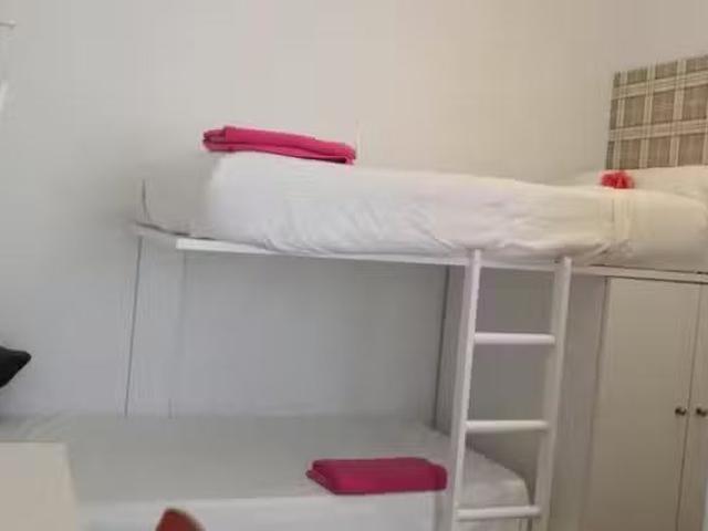 ¡Oferta! Habitación en Calle de Fernando el Católico, Gaztambide