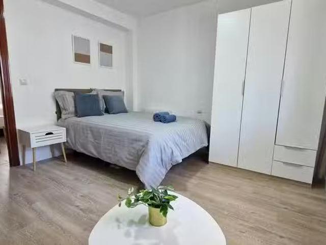Barato Habitación en Calle de Fernando III El Santo