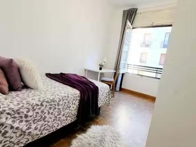Encantador Habitación en Calle de Ferraz