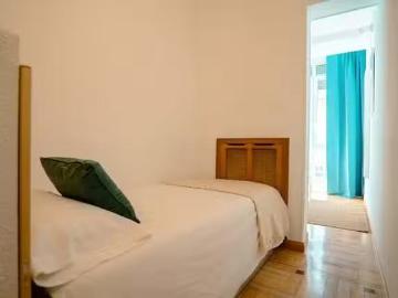 ¡Recién llegado! Habitación en Calle de Joaquín María López