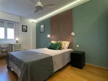 Único Habitación en Calle de Juan García Serrano