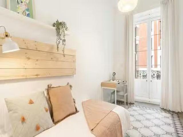Único Habitación en Calle de la Flor Alta, Centro