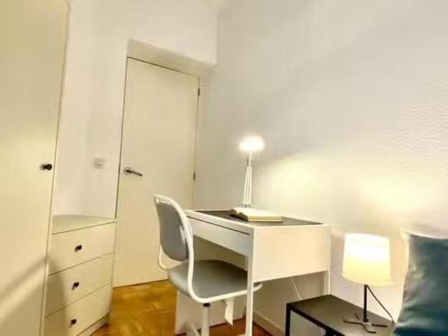 Acogedor Habitación en Calle de Lagasca, Castellana