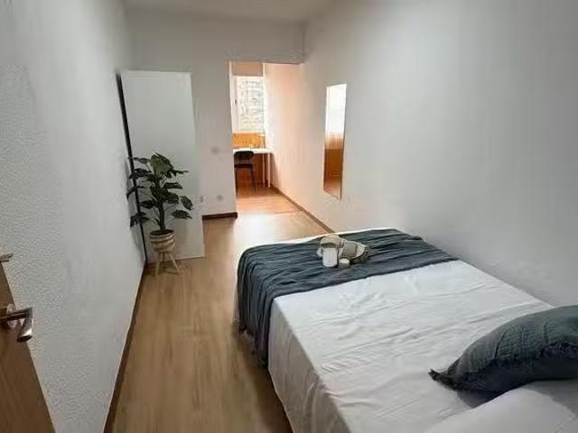 Encantador Habitación en Calle de Perú