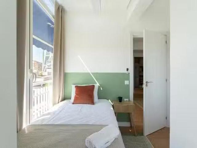 Barato Habitación en Calle de Rafael Herrera, Chamartín
