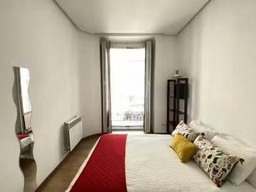 ¡Recién llegado! Habitación en Calle de Redondilla, Palacio