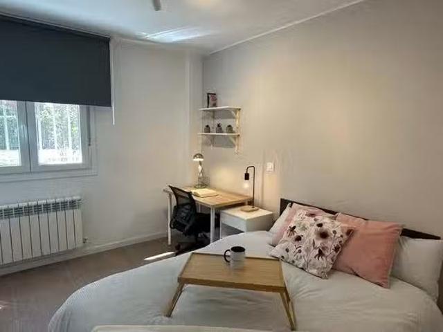 Encantador Habitación en Calle de Seseña