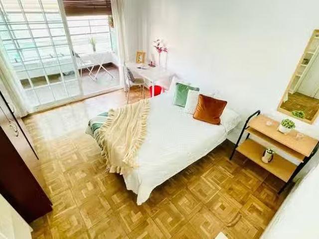 Único Habitación en Calle del Doctor Esquerdo