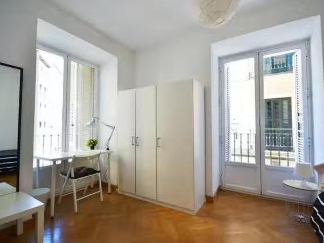 Bonito Habitación en Calle del Mesón de Paredes