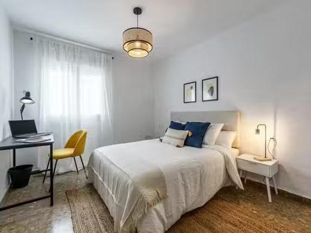 Único Habitación en Calle Fernández Fermina, Cruz de Humilladero