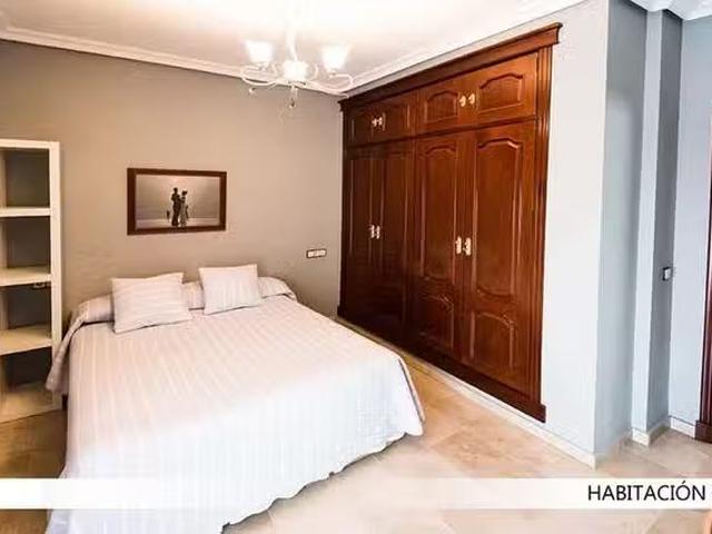 Único Habitación en Calle Hernán Ruiz