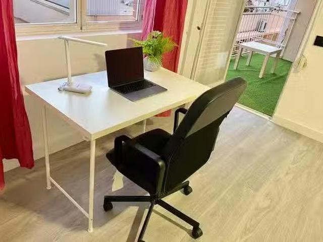 Encantador Habitación en Calle Manuel de Falla