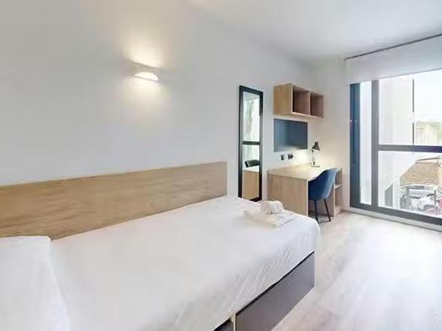 Barato Habitación en Calle Mariano Aser
