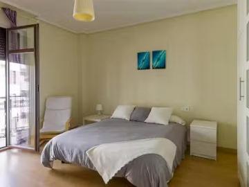 Barato Habitación en Calle Mefisto, Centro