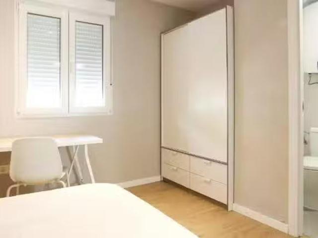 Barato Habitación en Calle San José de Calasanz