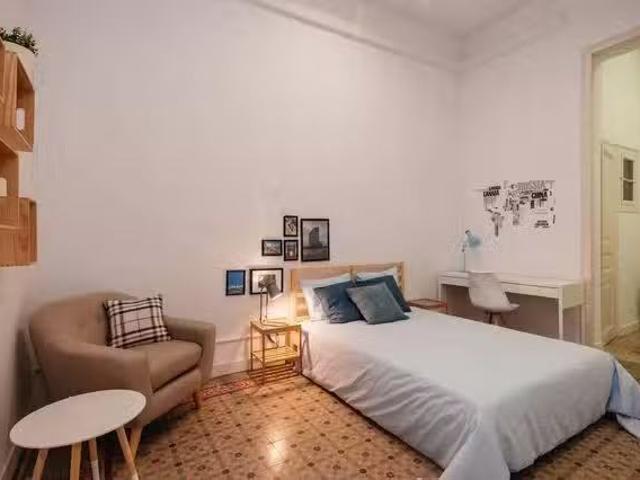 Bonito Habitación en Carrer Gran de Gràcia
