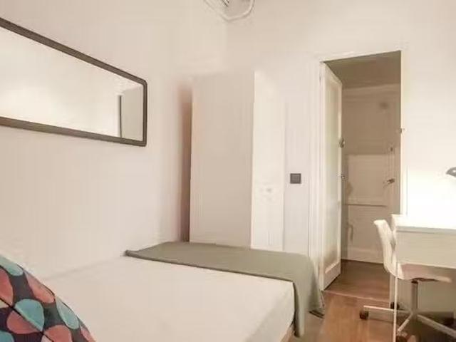 Barato Habitación en Carrer Gran de Gràcia, Vila de Gràcia