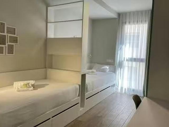 ¡Recién llegado! Habitación en Carrer Doctor Jaume Ferran i Cl.