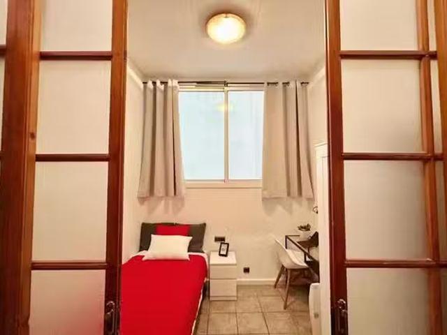 Nuevo Habitación en Carrer d'Avinyó, El Gòtic