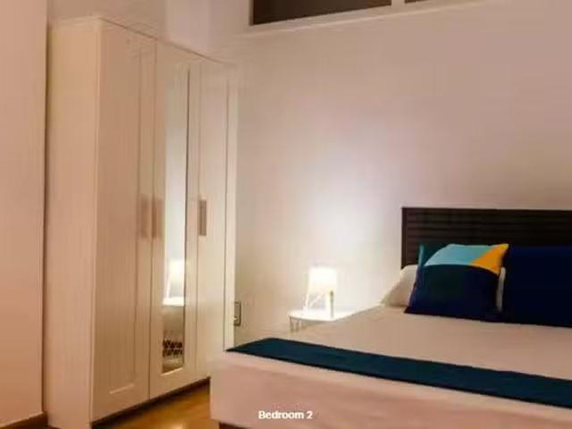 Bonito Habitación en Carrer de Colón