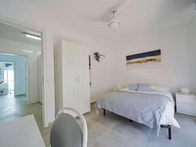 ¡En alquiler! Habitación en Carrer de Cristòfol Mestre