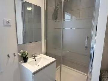 Acogedor Habitación en Carrer de Benefactora Remedios Uriarte.