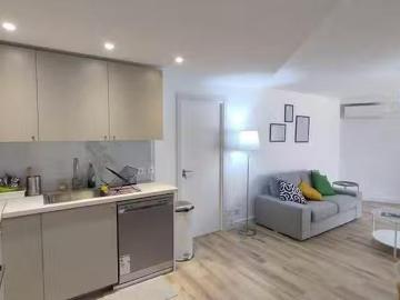 ¡Recién llegado! Habitación en Carrer de Benefactora Remedios.