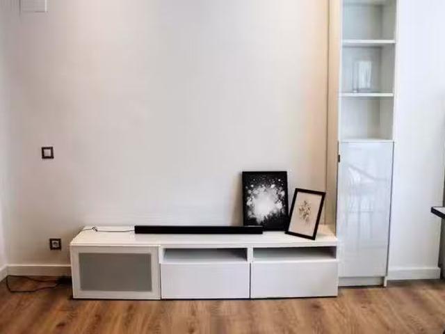Nuevo Habitación en Carrer de l'Equador