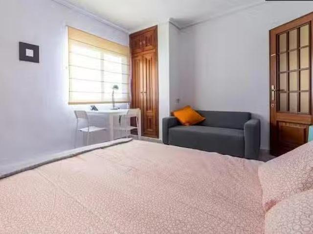 Único Habitación en Carrer de Sagunt, Morvedre