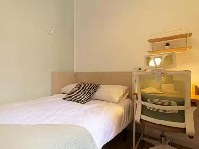 ¡En alquiler! Habitación en Carrer de Sant Pau