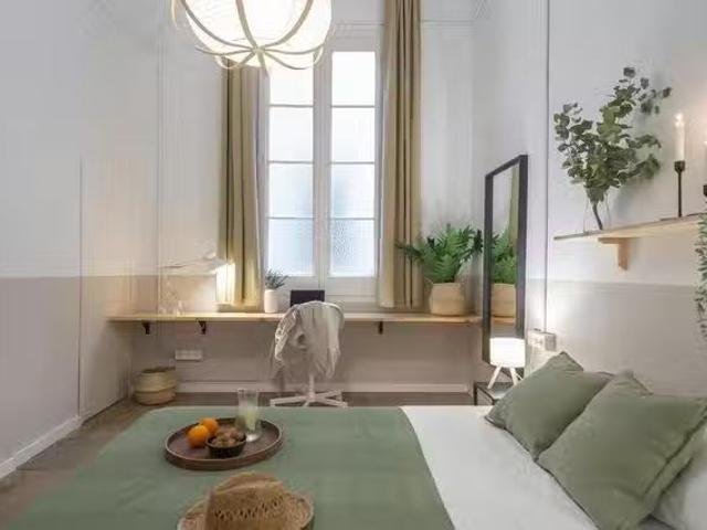 Barato Habitación en Carrer de Pau Claris, L'Eixample