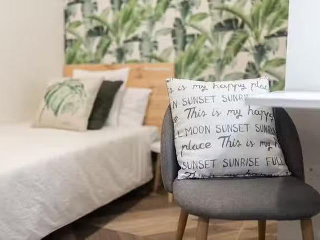 ¡Oferta! Habitación en Carrer del Rosselló