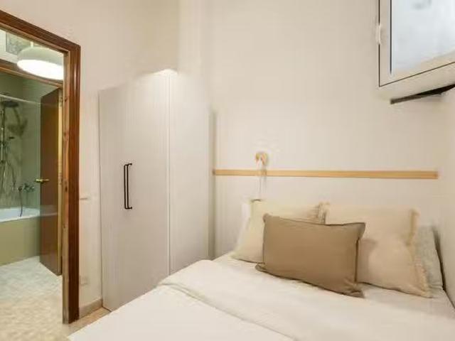 Único Habitación en Carrer la Rambla, El Raval