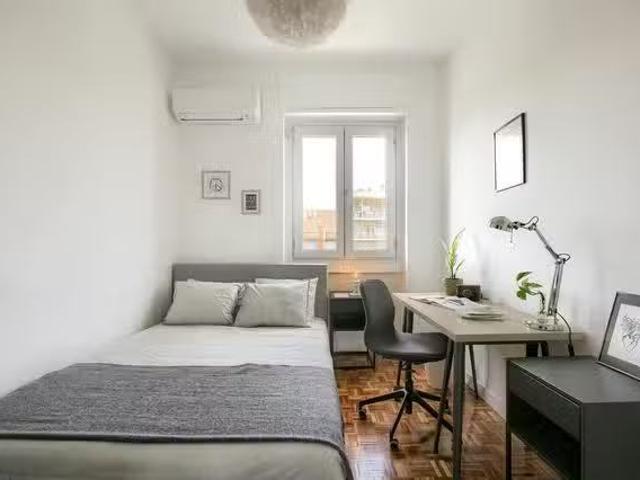 ¡En alquiler! Habitación en Cuesta de las Descargas, Palacio