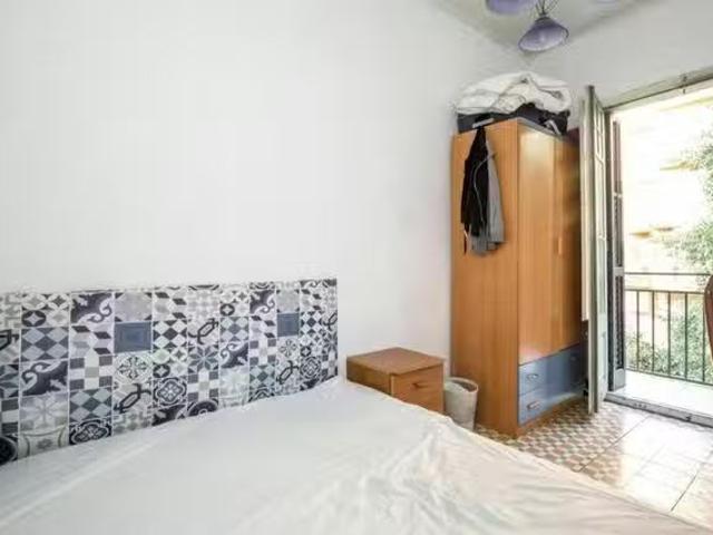 Único Habitación en Gran Via de les Corts Catalanes, L'Eixample