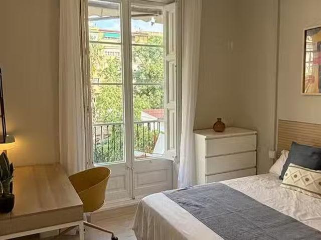 Encantador Habitación en Gran Via de les Corts Catalanes, 480