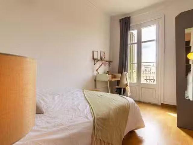 Encantador Habitación en Gran Via de les Corts Catalanes